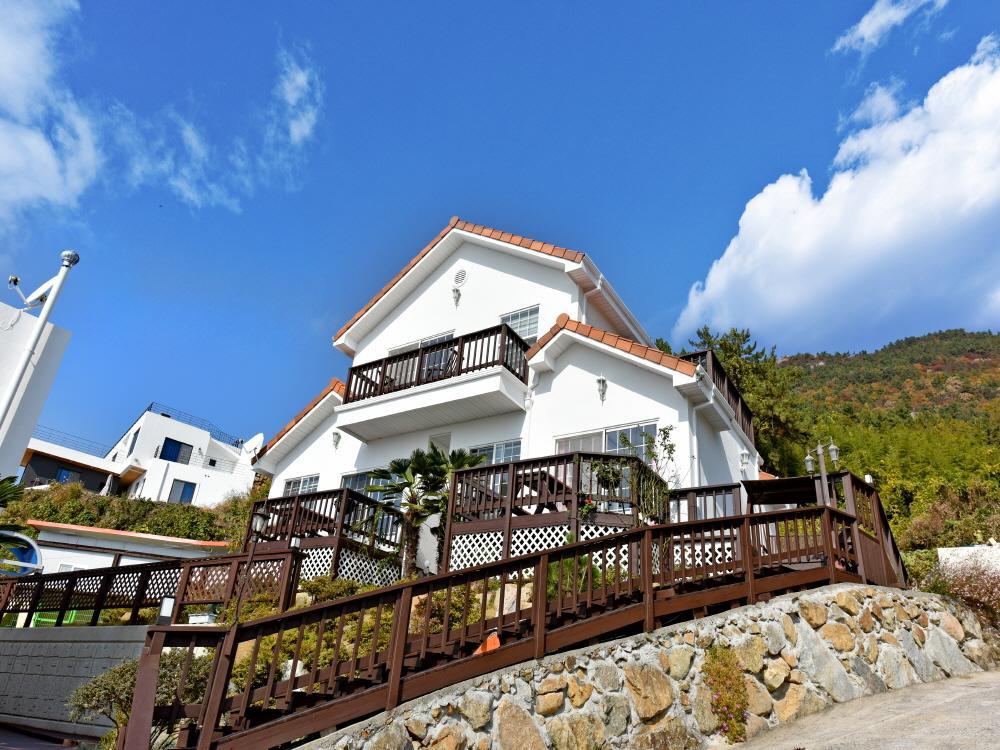 Namhae Bluemare Pension Exteriér fotografie