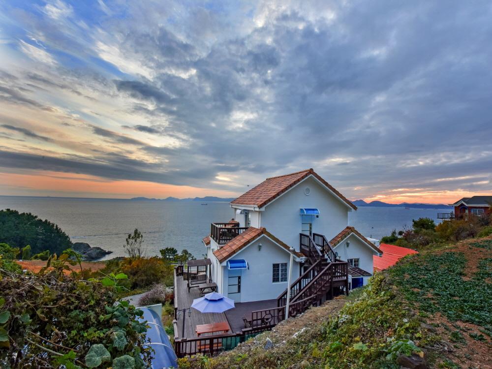 Namhae Bluemare Pension Exteriér fotografie