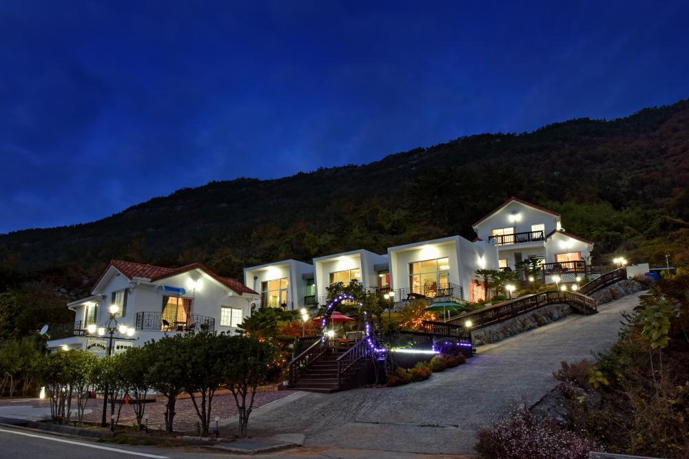 Namhae Bluemare Pension Exteriér fotografie